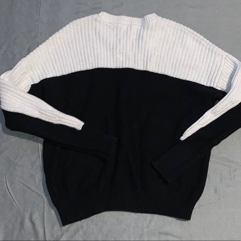 Victoria secret knit sweater - Picture 4 of 4